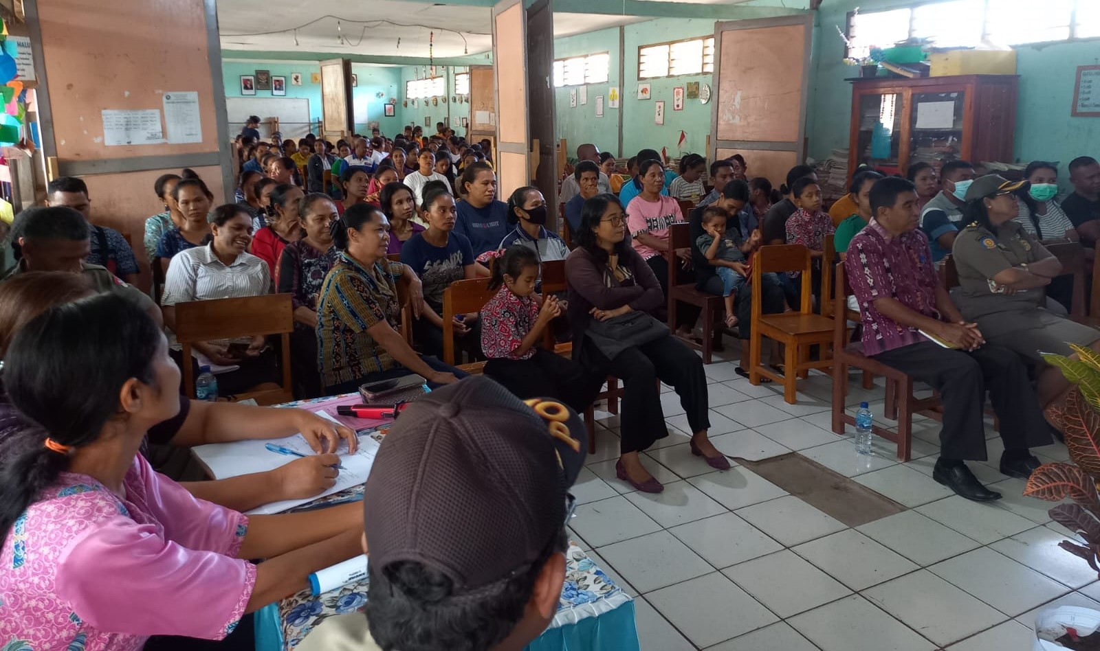 Orang Tua/Wali Siswa SD Inpres II Waikomo